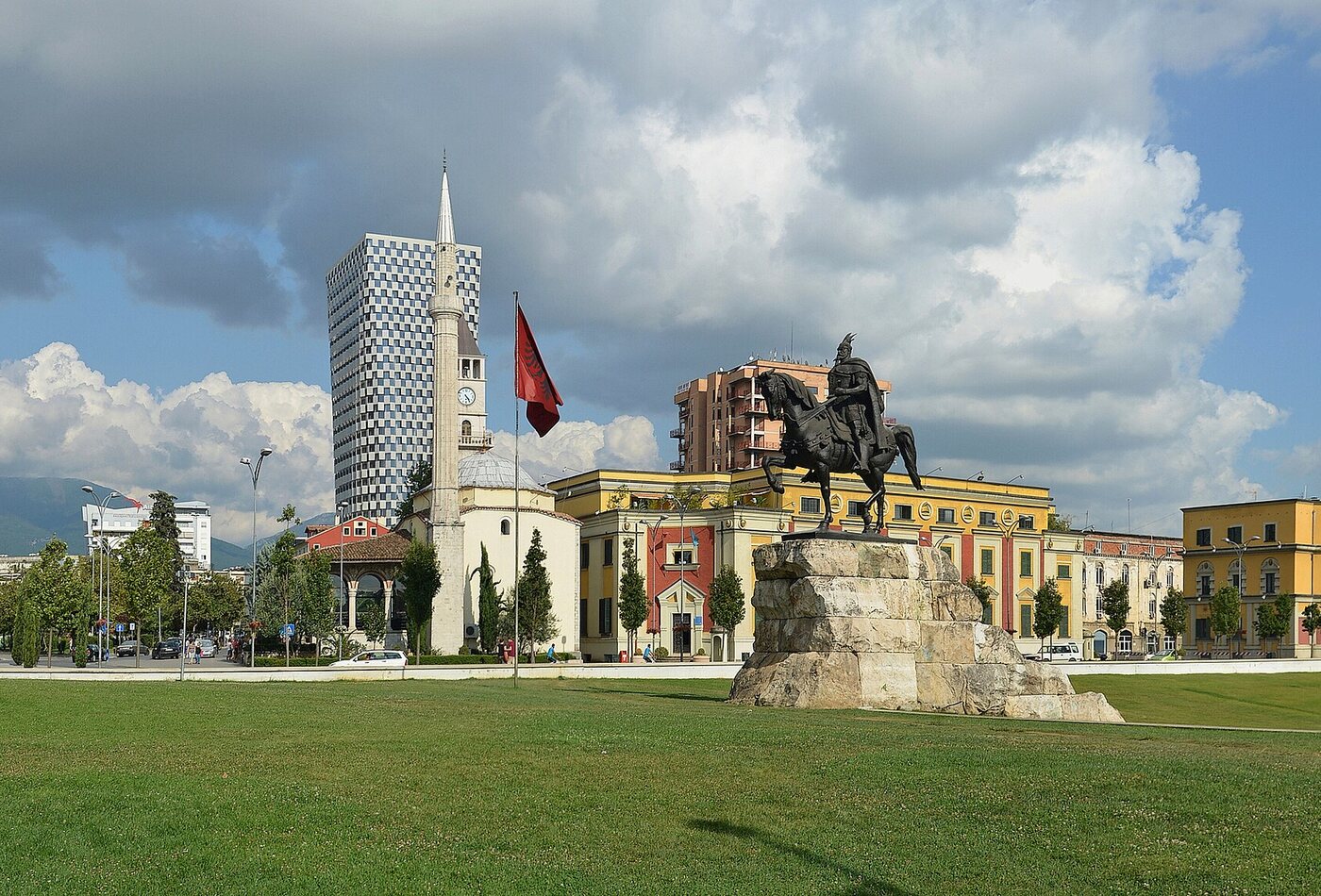 Tirana и Albania budget planning