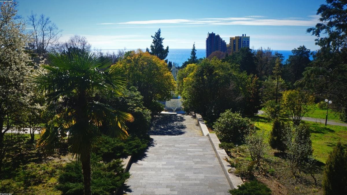 ОАЭ: Qasr Al Watan и Corniche