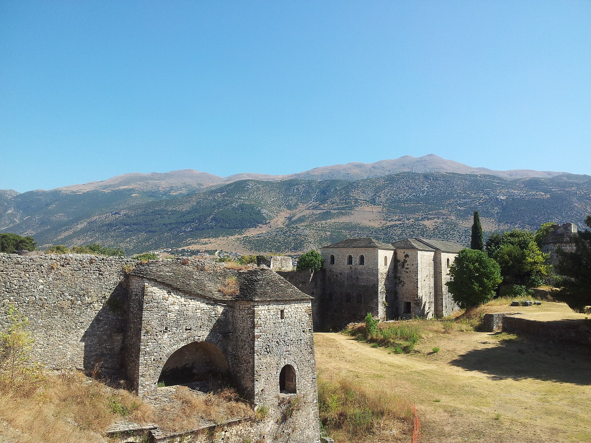 Ioannina Castle и lake city зона