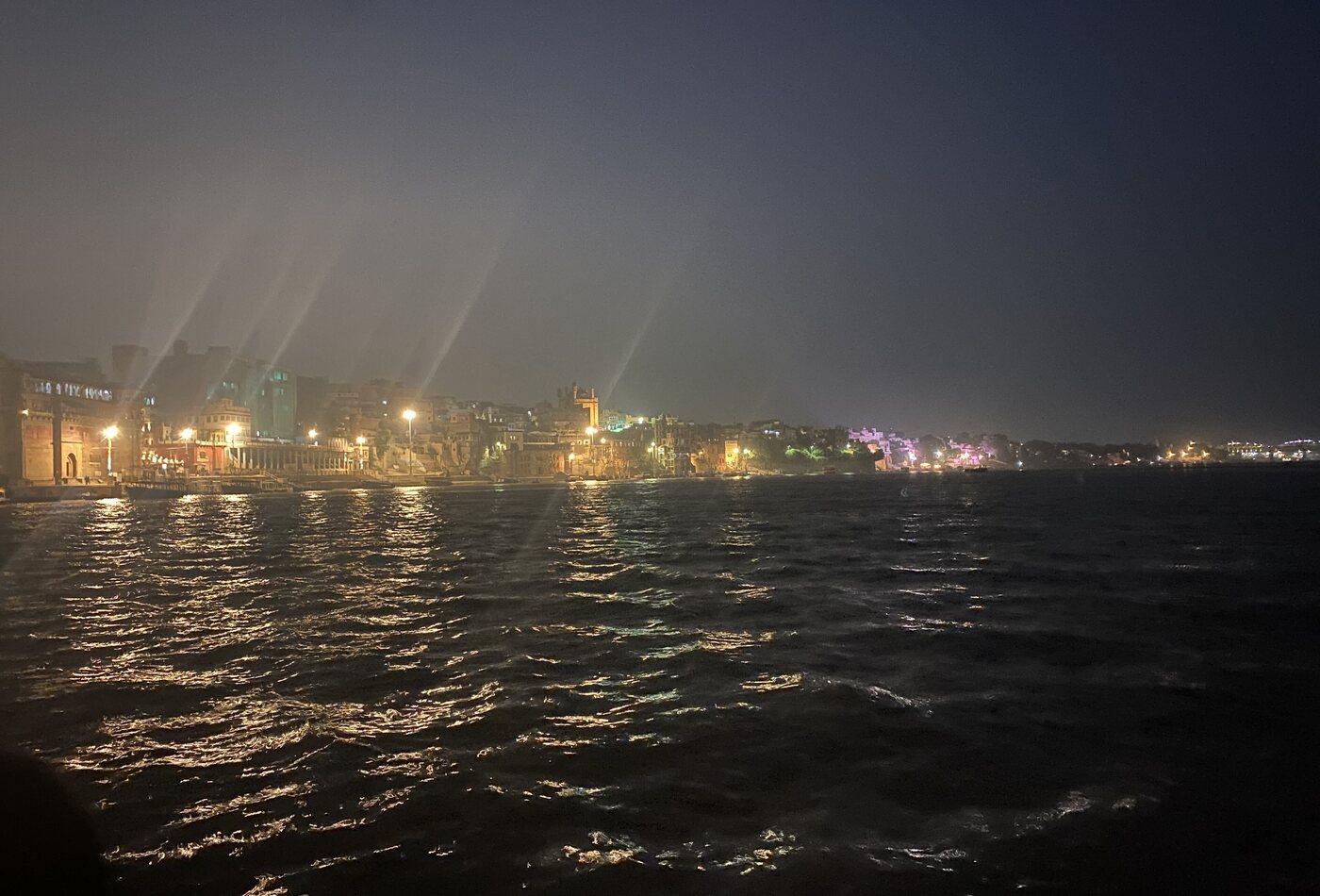 Varanasi ghats и India rules planning